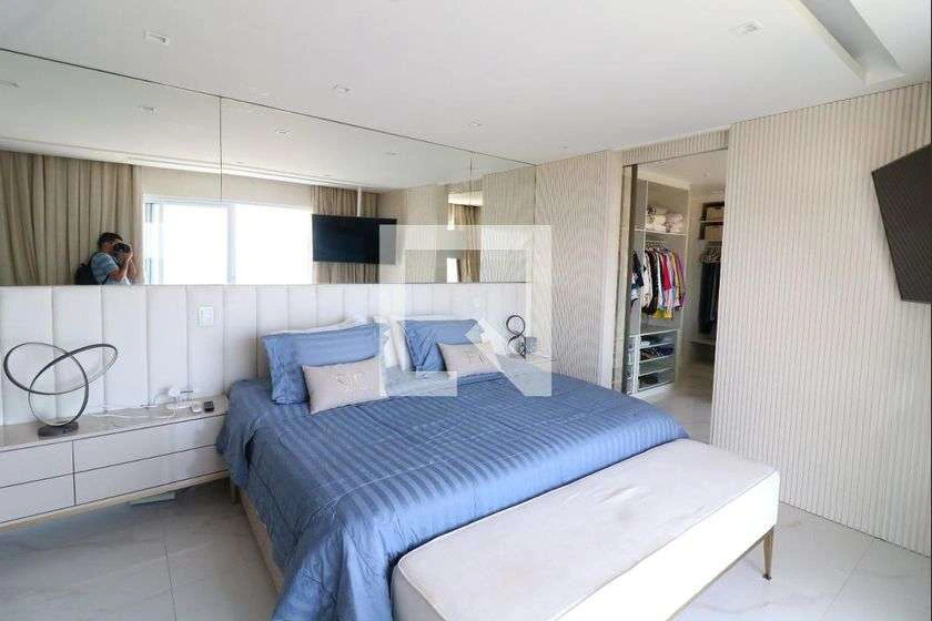Furnished house with 5 en-suite bedrooms and open kitchen — photo 11