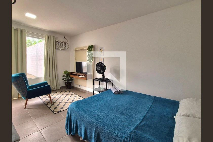 Furnished 30 m² apartment with balcony and 1 bedroom — photo 10