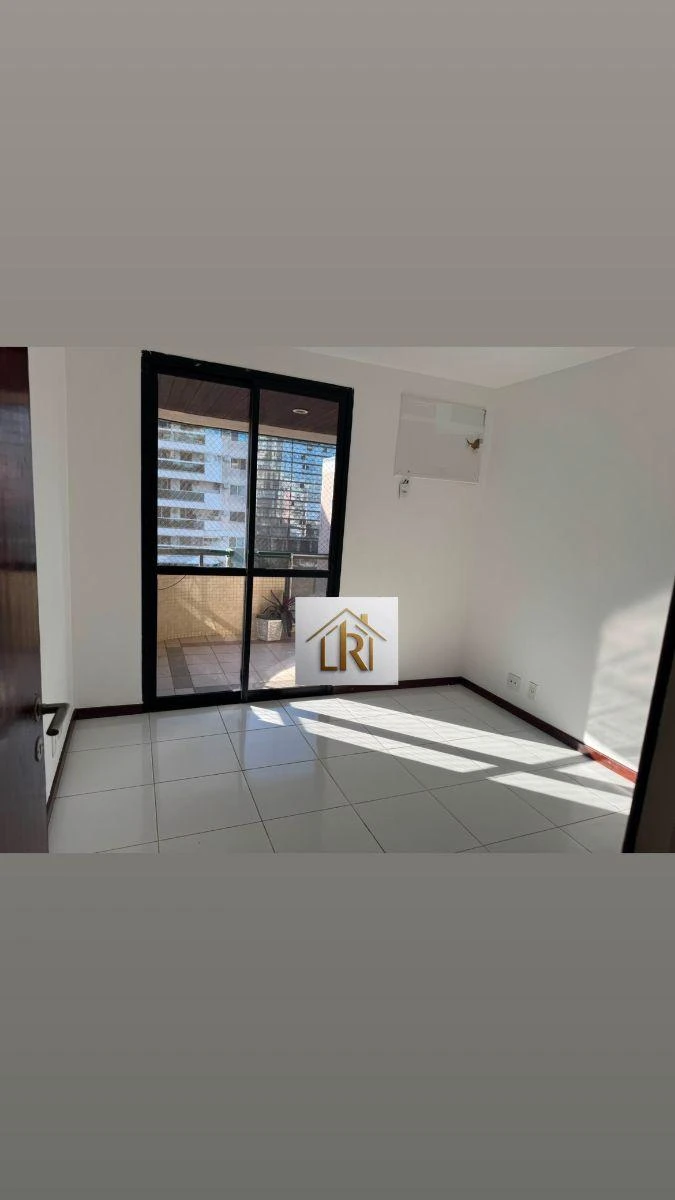 Apartment, 141 m², with a walk-in closet — photo 5