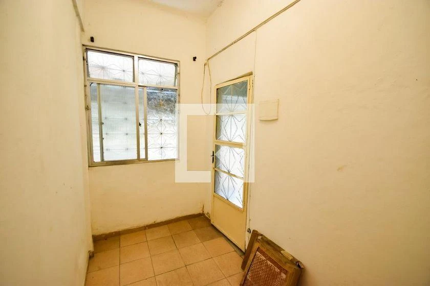 Unfurnished 40 m² apartment with 1 bedroom — photo 15