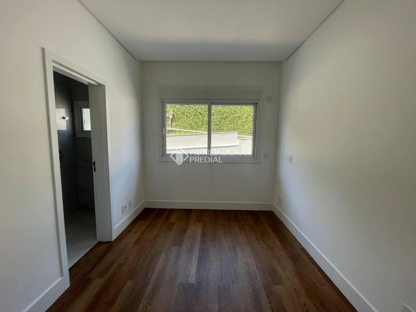 3-bedroom apartment with 159 m² and 2 parking spaces — photo 27