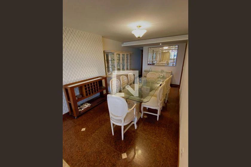Furnished 190 m² apartment with 3 en-suite bedrooms — photo 6
