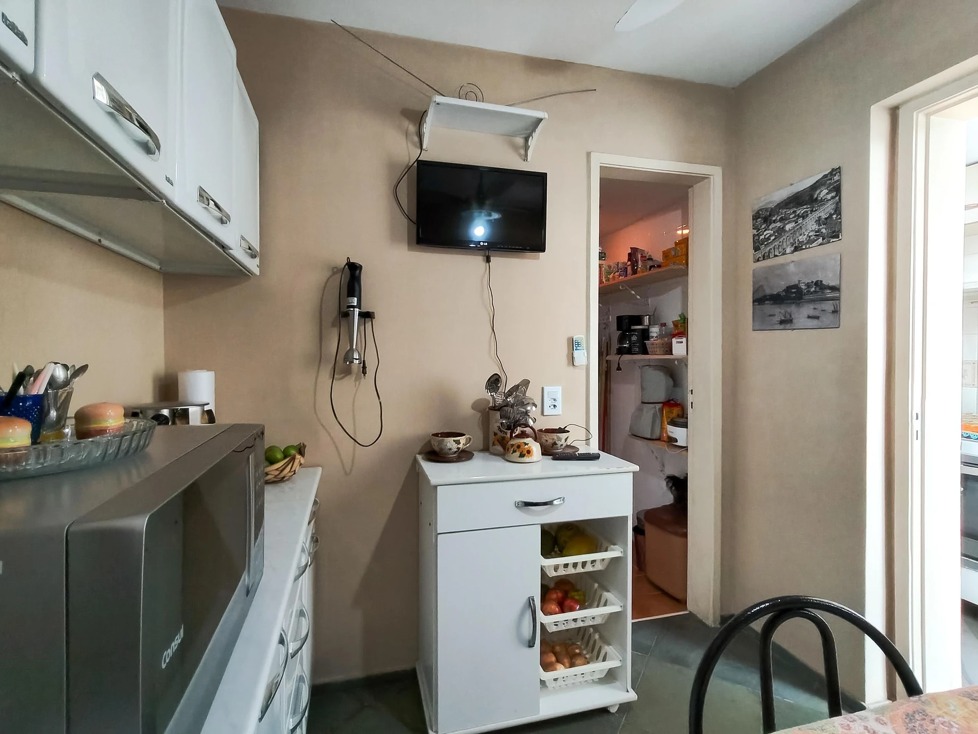 Mountain view in a 3-bedroom apartment, 200 m² — photo 62