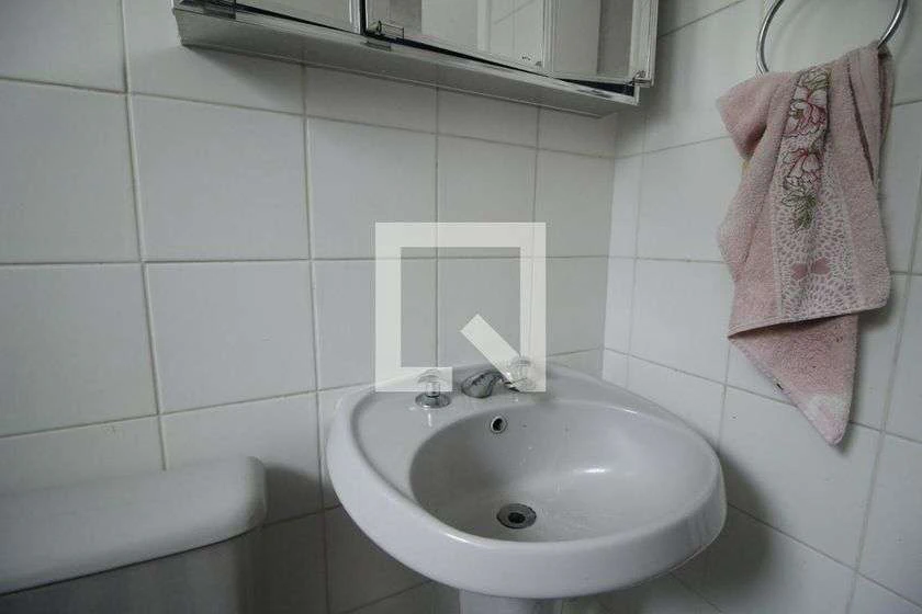 Квартира в аренду: 2 спальни и балкон — photo 2