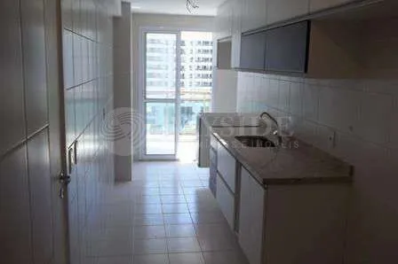 4-bedroom apartment with a mountain view in Rio de Janeiro — photo 8