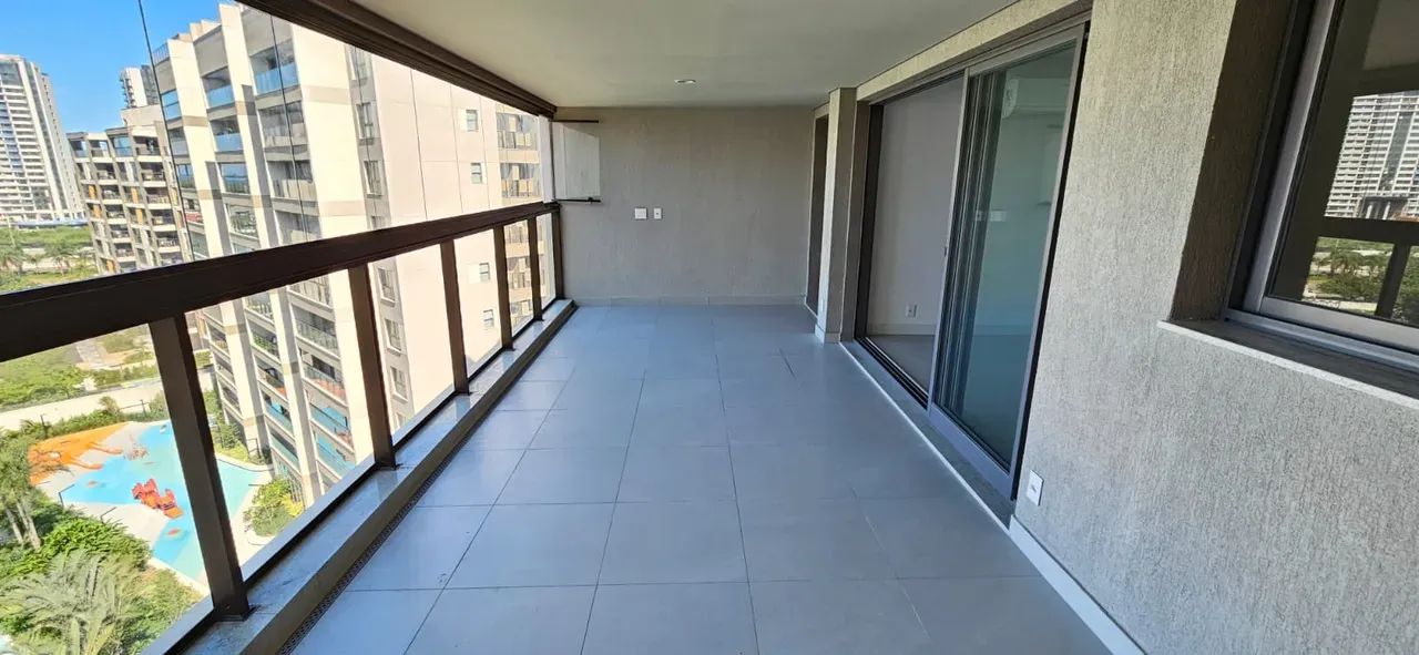 Apartamento de 156 m² com 4 quartos e 5 banheiros — photo 29