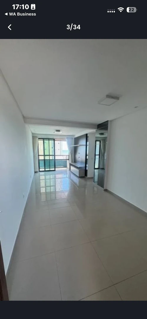 Квартира 70 м² із заскленим балконом та робочим місцем — photo 4