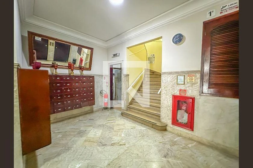 Furnished studio, 30 m² — photo 34