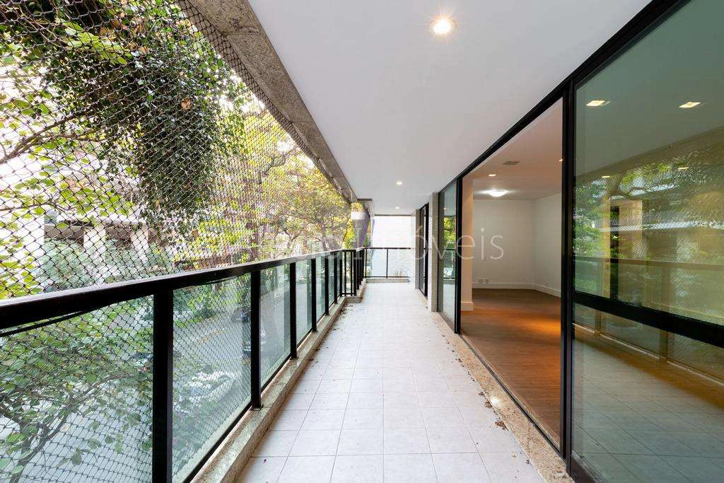 160 m² apartment with 3 en-suite bedrooms and 2 spots — photo 4