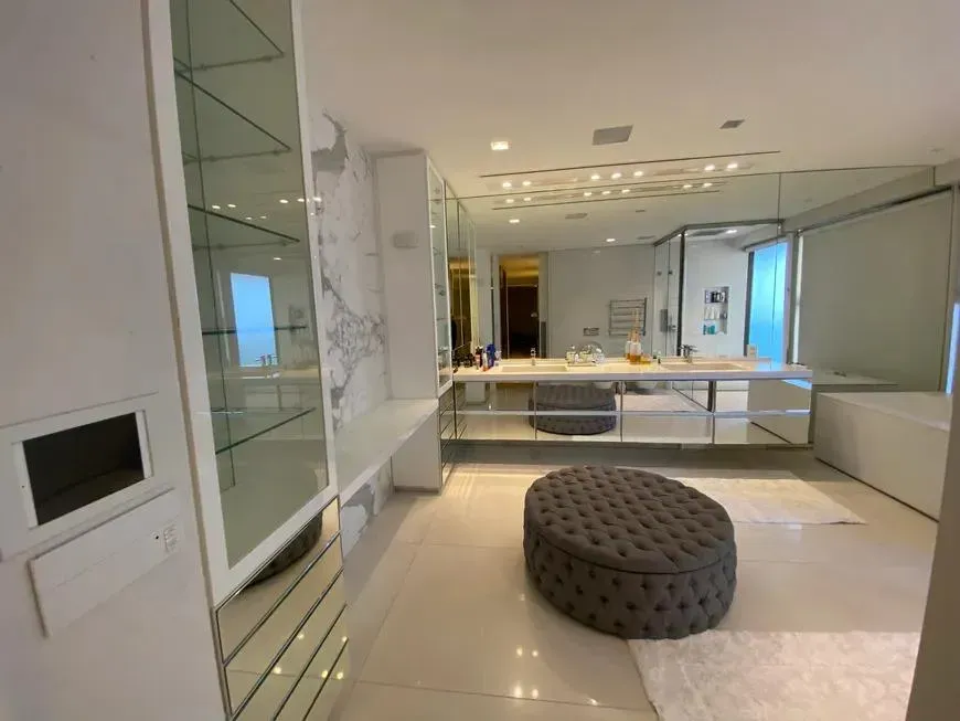 Apartamento sin muebles con 4 dormitorios y 5 baños — photo 31