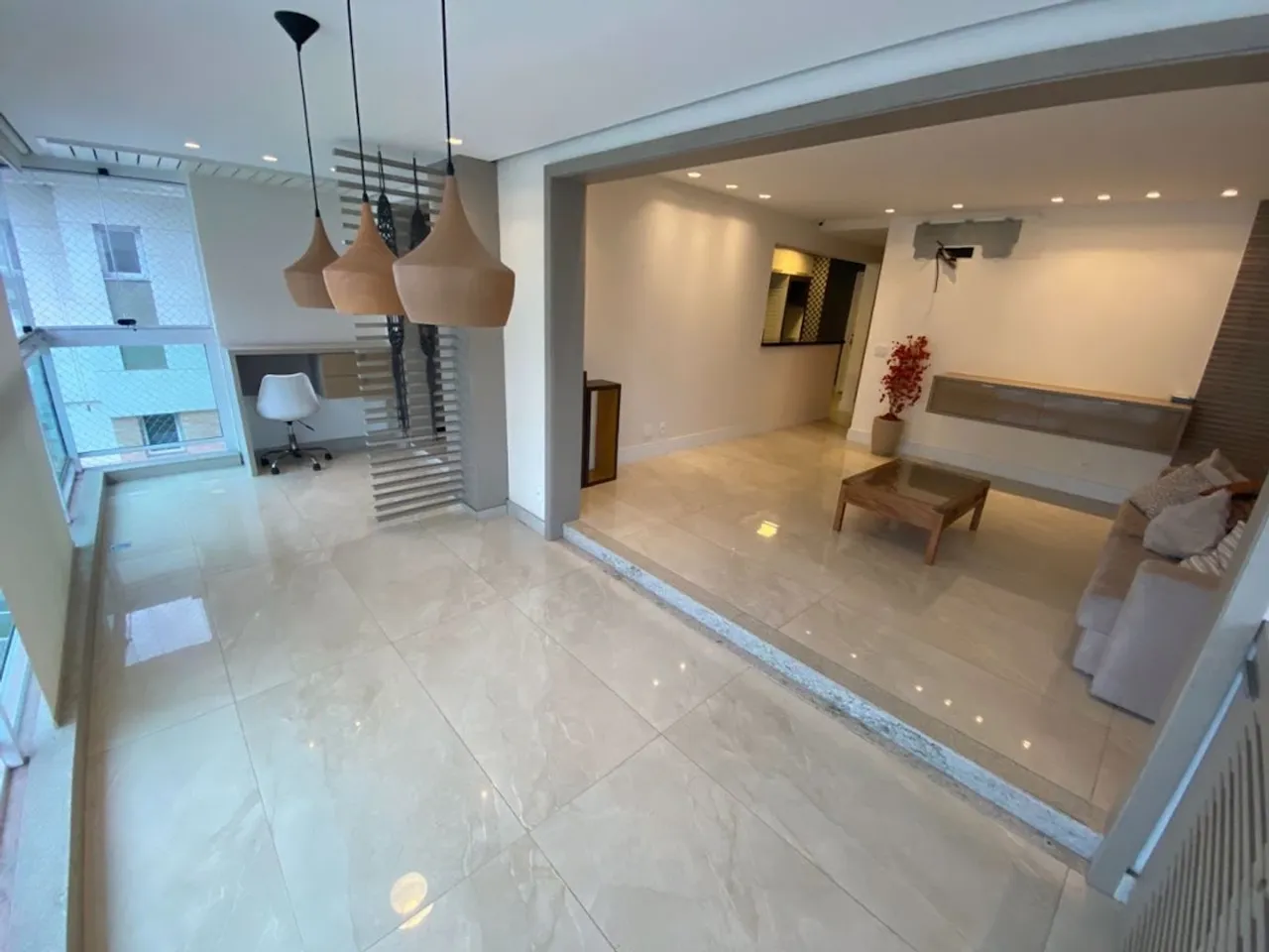 Apartamento mobiliado com 4 dormitórios e varanda — photo 9