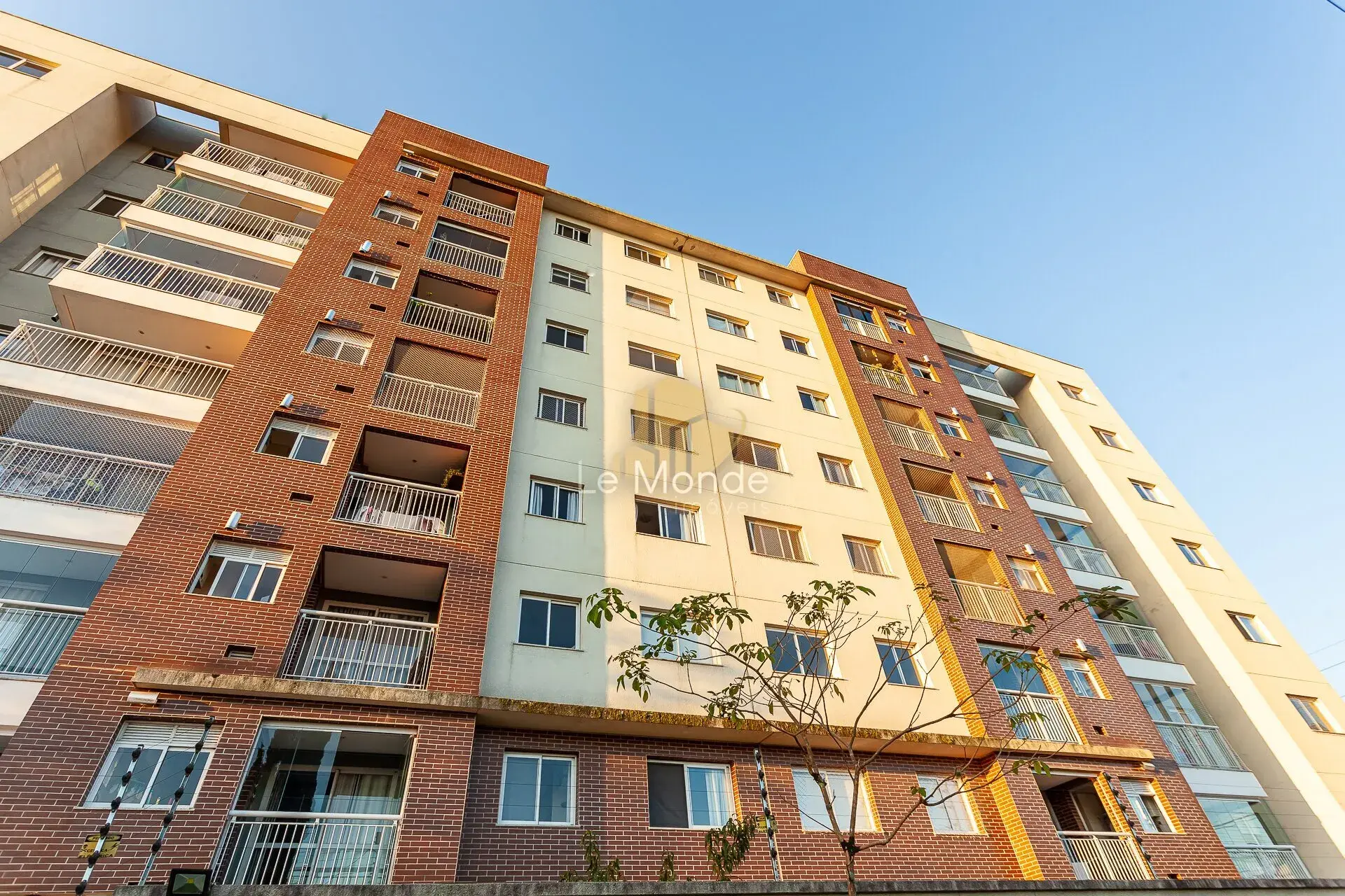 2-bedroom apartment with a balcony — photo 43
