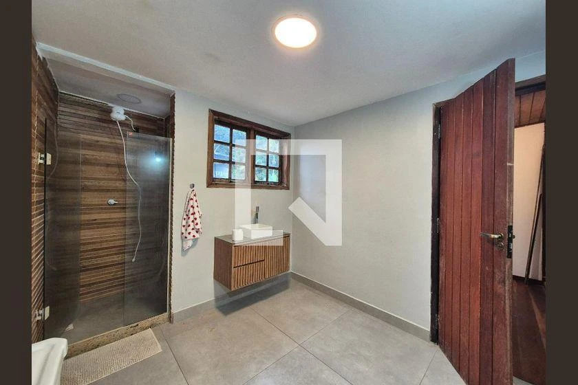3-bedroom house with a home office — photo 29