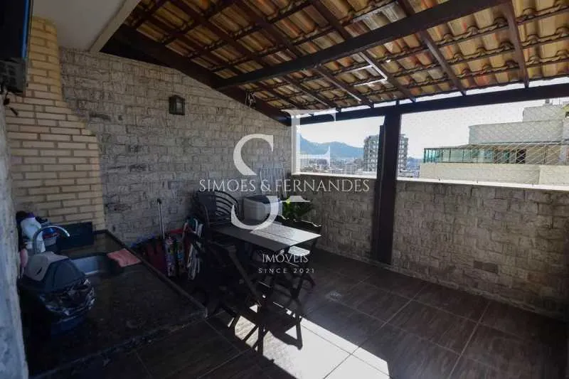 Apartment with 4 bedrooms, balcony and terrace — photo 21