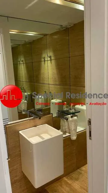 Furnished apartment with 4 bedrooms and 5 bathrooms — photo 25