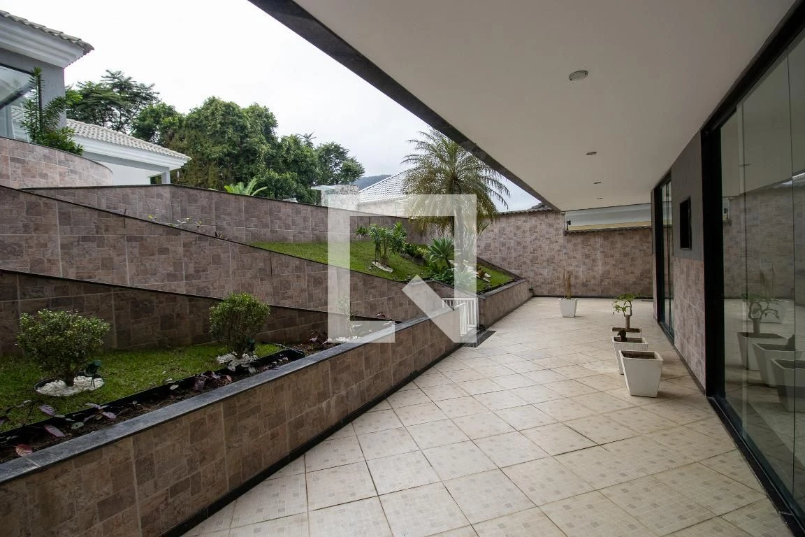 Casa com 3 suítes e quintal privativo com churrasqueira — photo 47