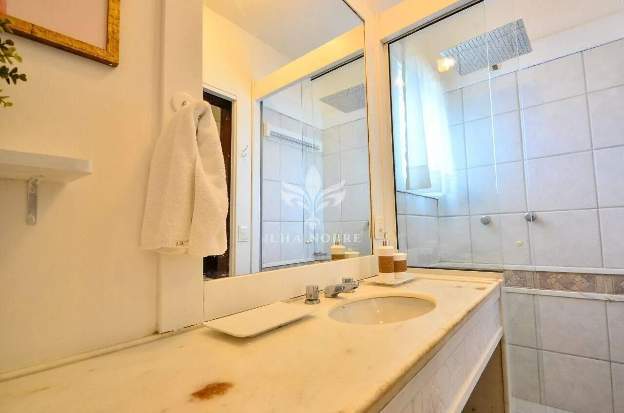 Casa mobiliada com 7 quartos e piscina ao ar livre — photo 5