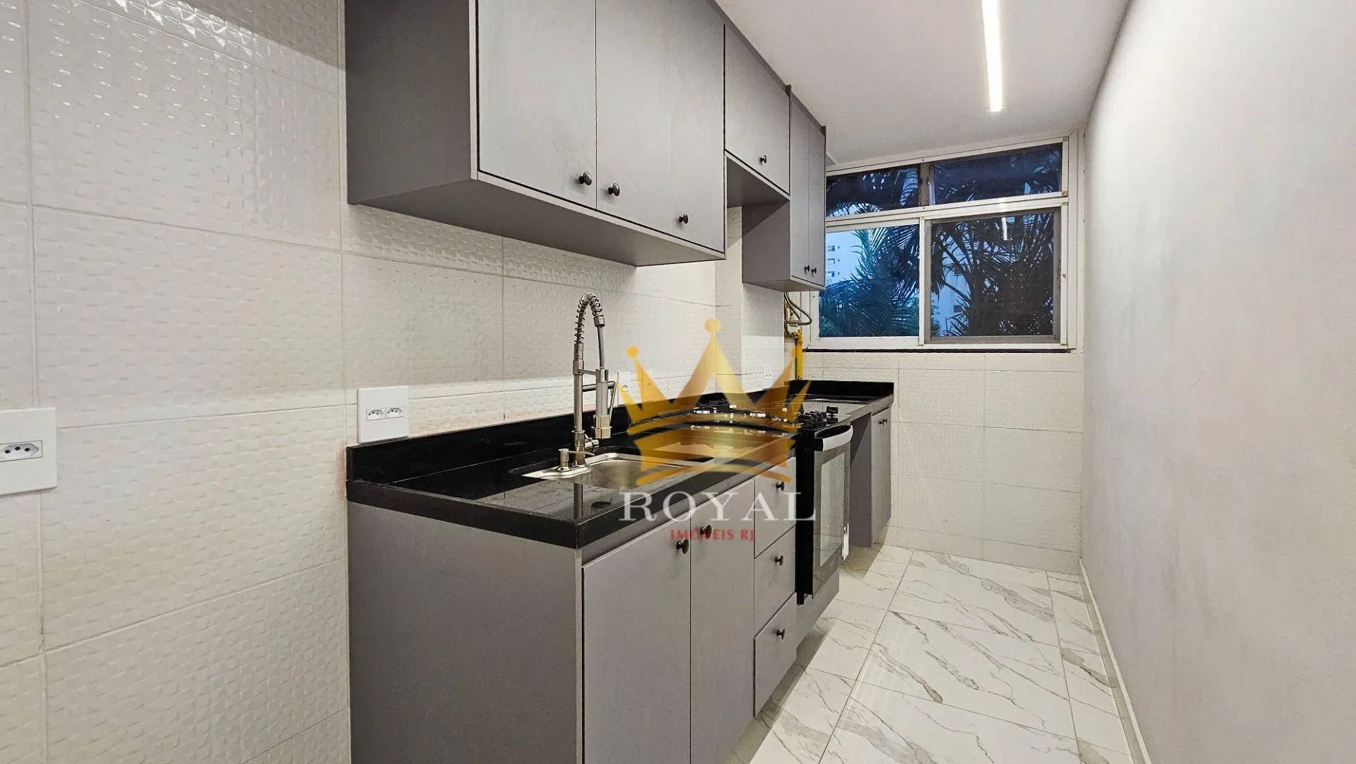 2-bedroom apartment with a walk-in closet in Rio de Janeiro