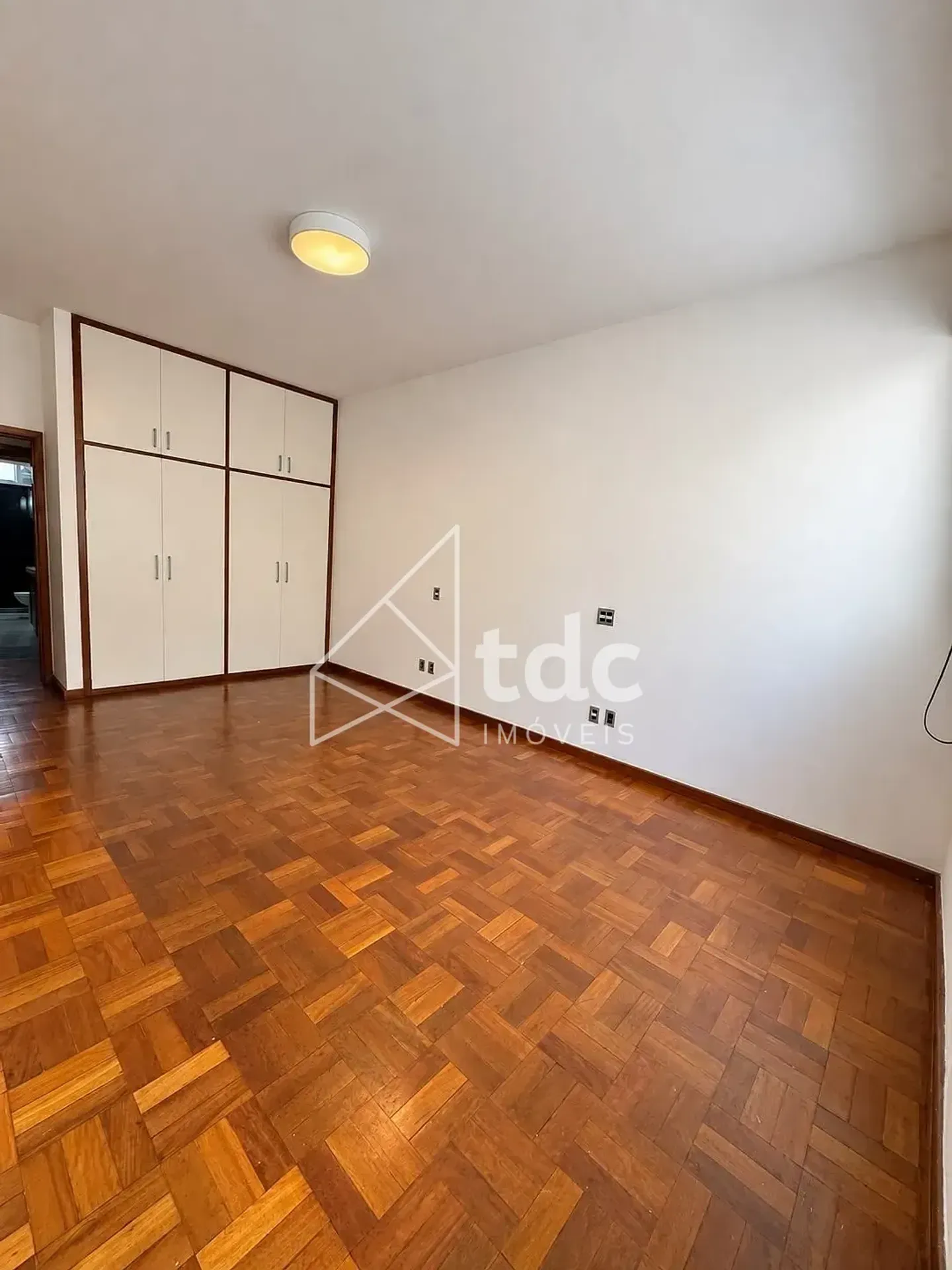 Apartment, 270 m², with floor-to-ceiling windows — photo 13
