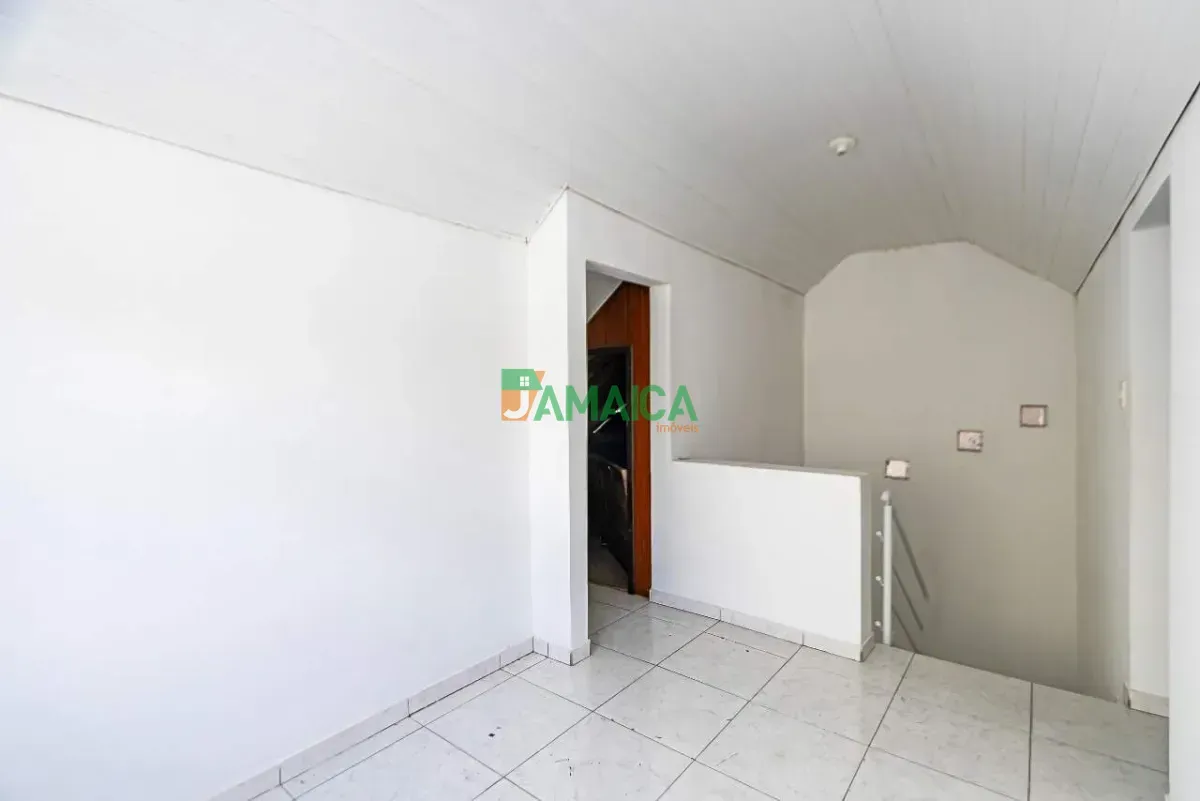 Unfurnished 101 m² house with 3 bedrooms and 3 parking — photo 21