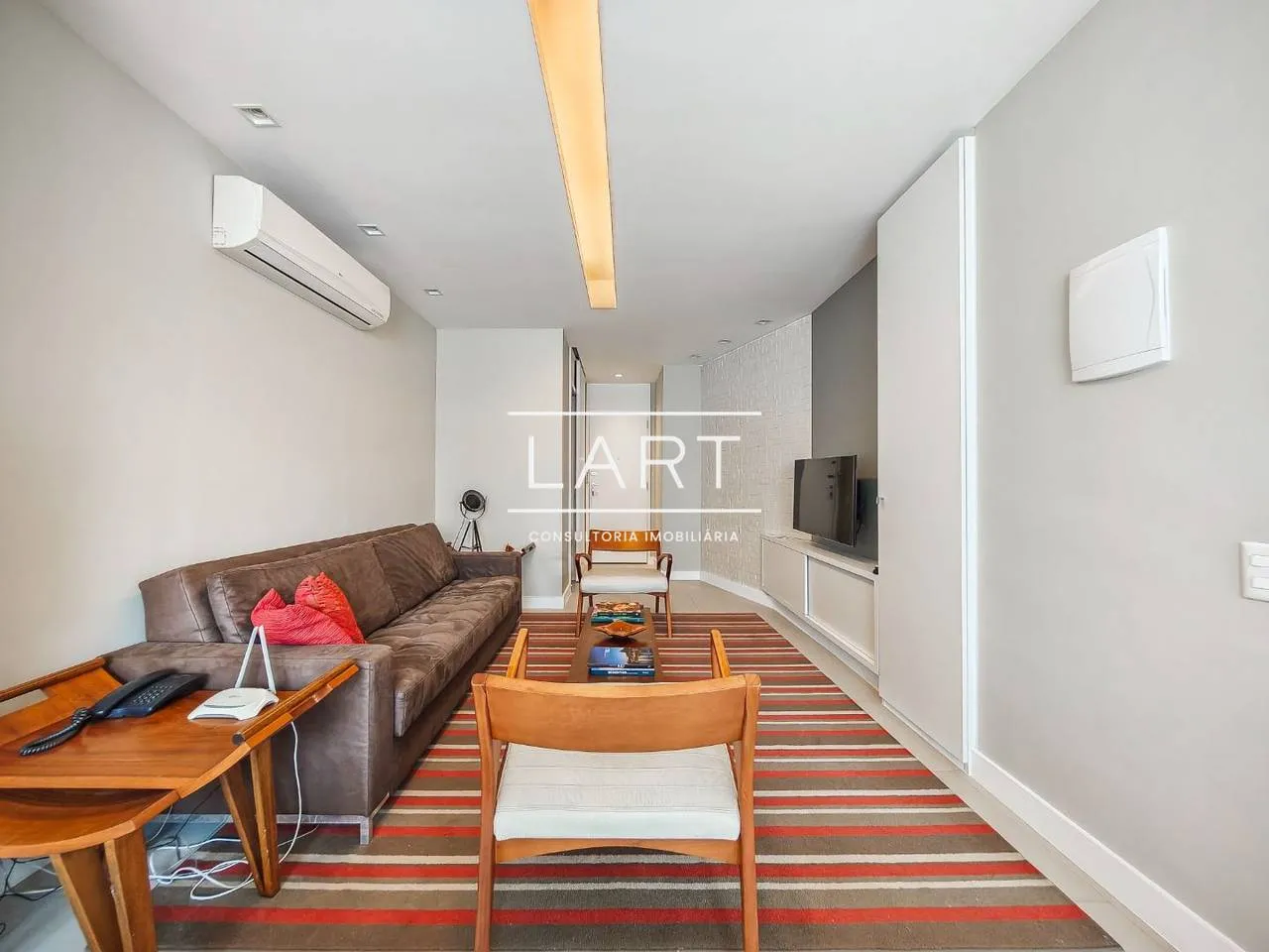 Furnished 1-bedroom apartment with 2 bathrooms — photo 7