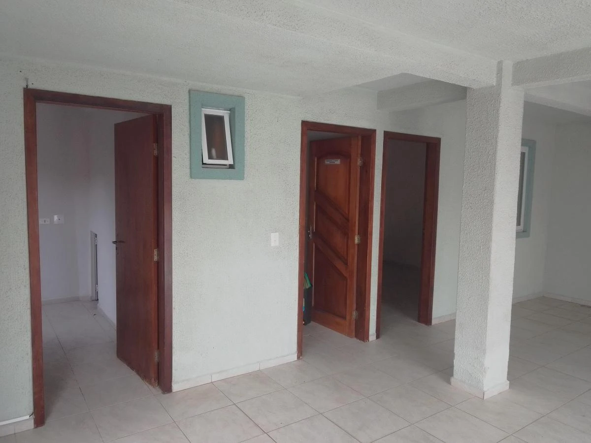 Casa con 5 dormitorios, 5 baños y cocina cerrada — photo 27