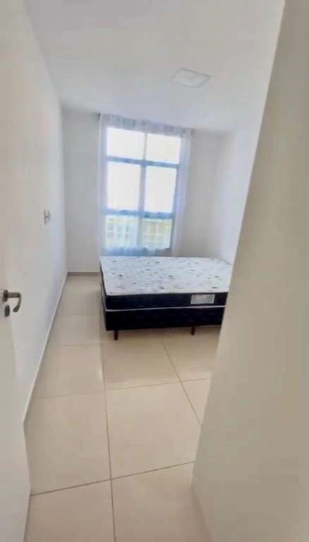 Furnished 40 m² studio with open-plan gas kitchen — photo 7