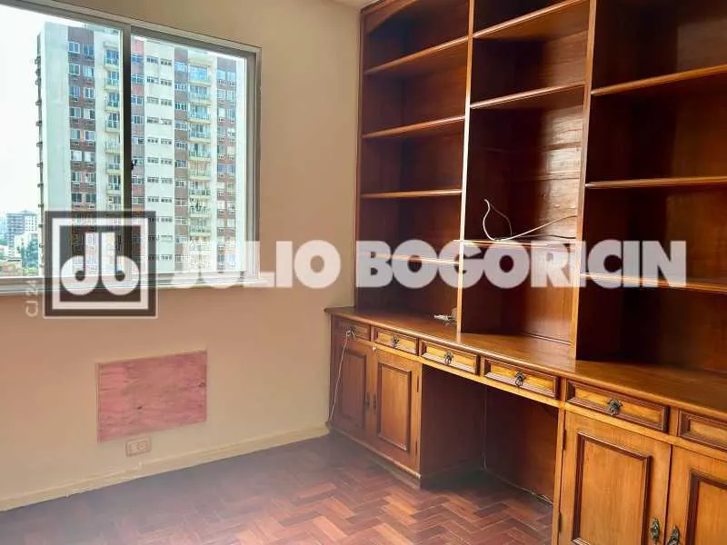 2-bedroom apartment with parking and separate kitchen — photo 10