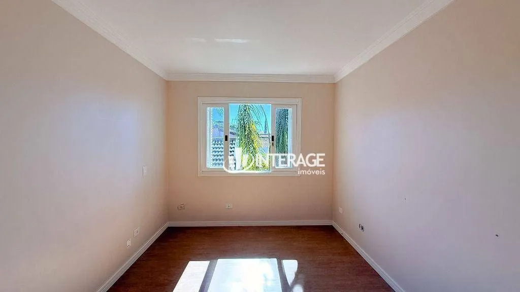 Condo house with private garden and laundry area — photo 46