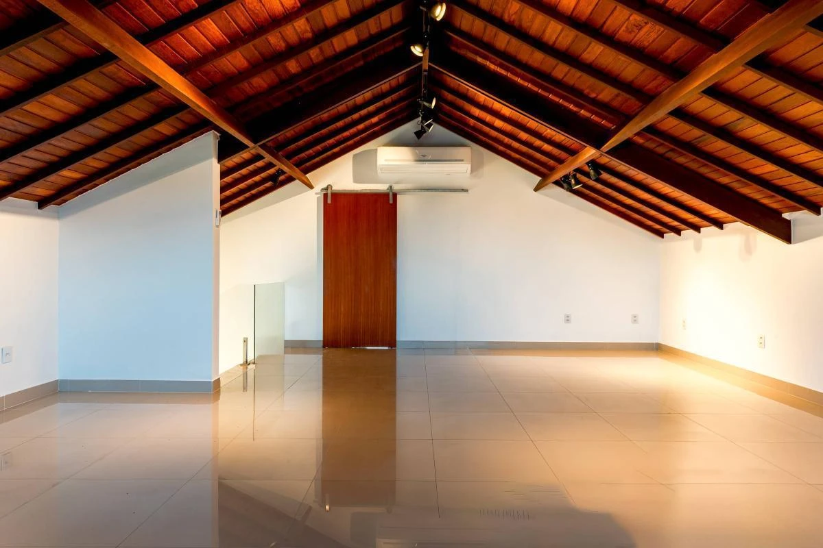 House with 4 en-suite bedrooms and 7 baths at 630 m² — photo 6