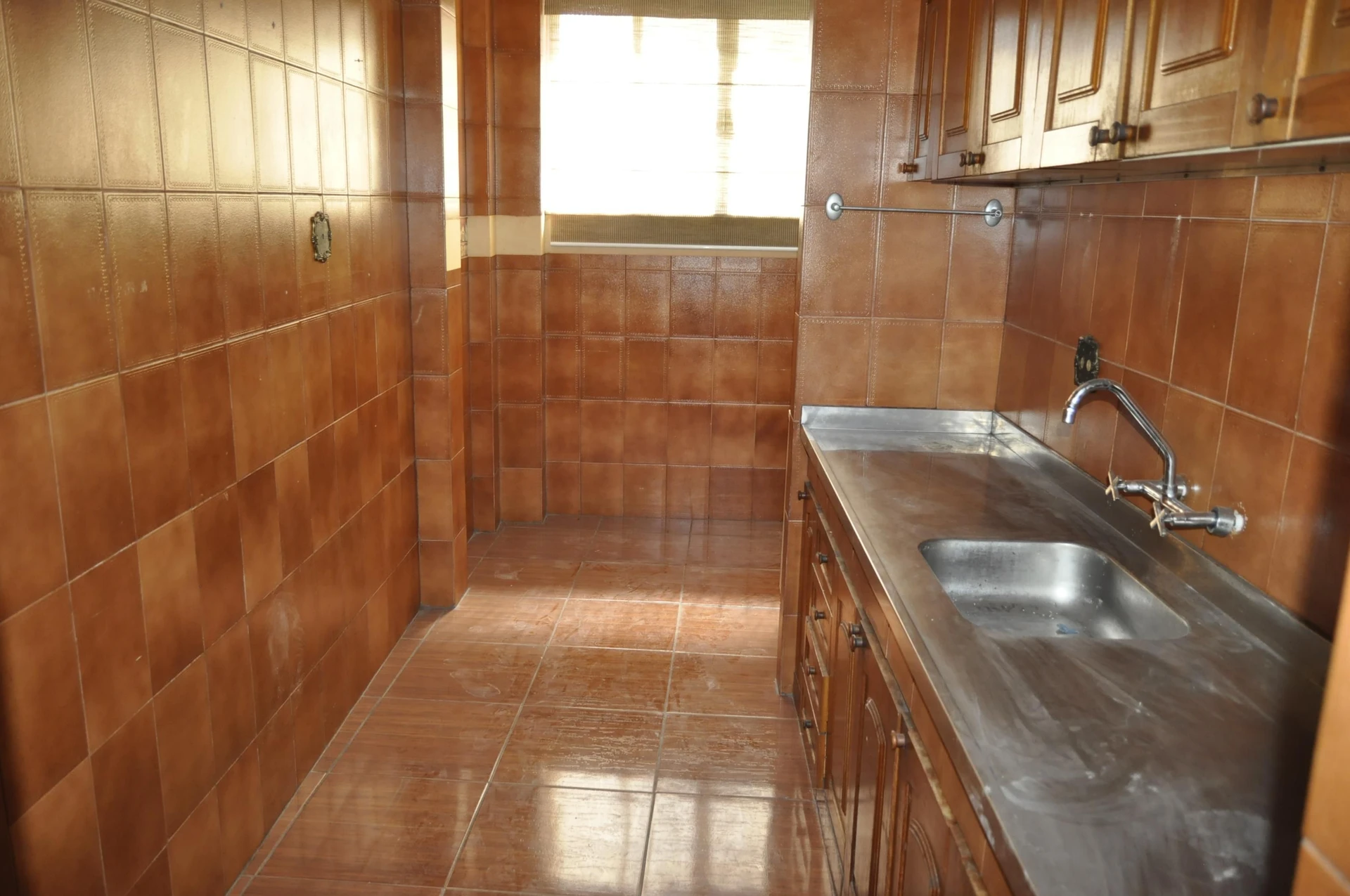 Unfurnished apartment with 2 bedrooms and private garden — photo 8
