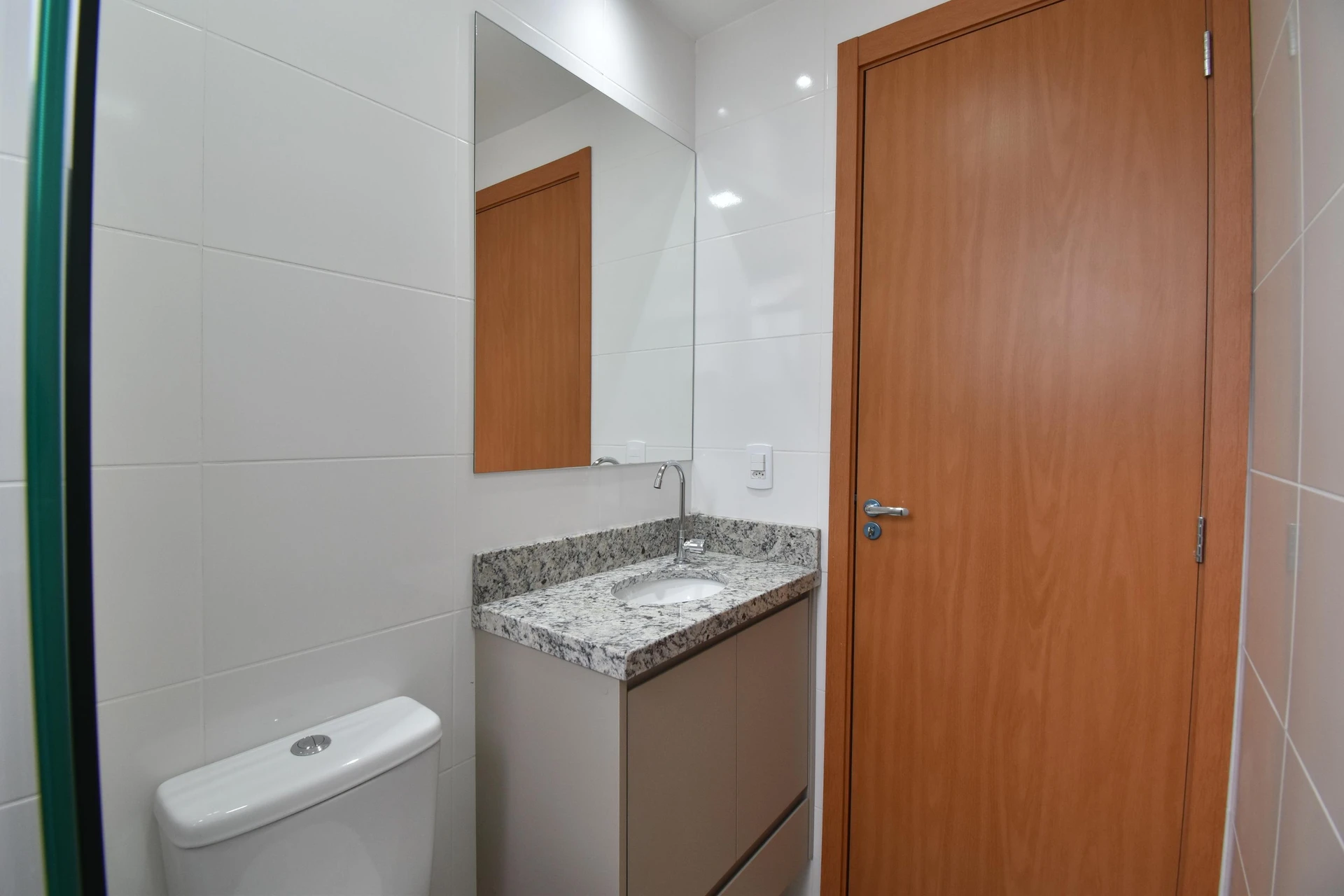 2-bedroom apartment with a home office in Curitiba — photo 37