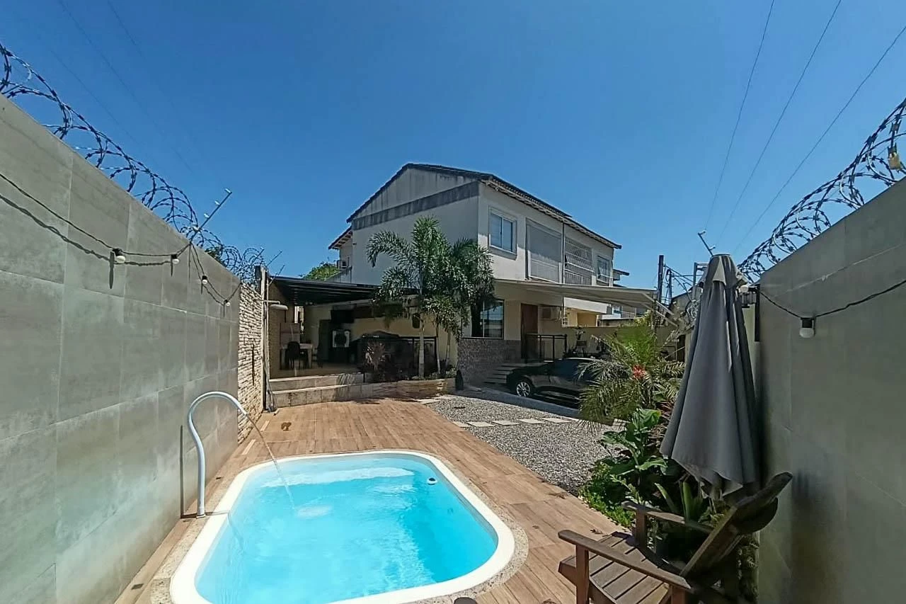 Home office in a 2-bedroom house, 280 m² — photo 10