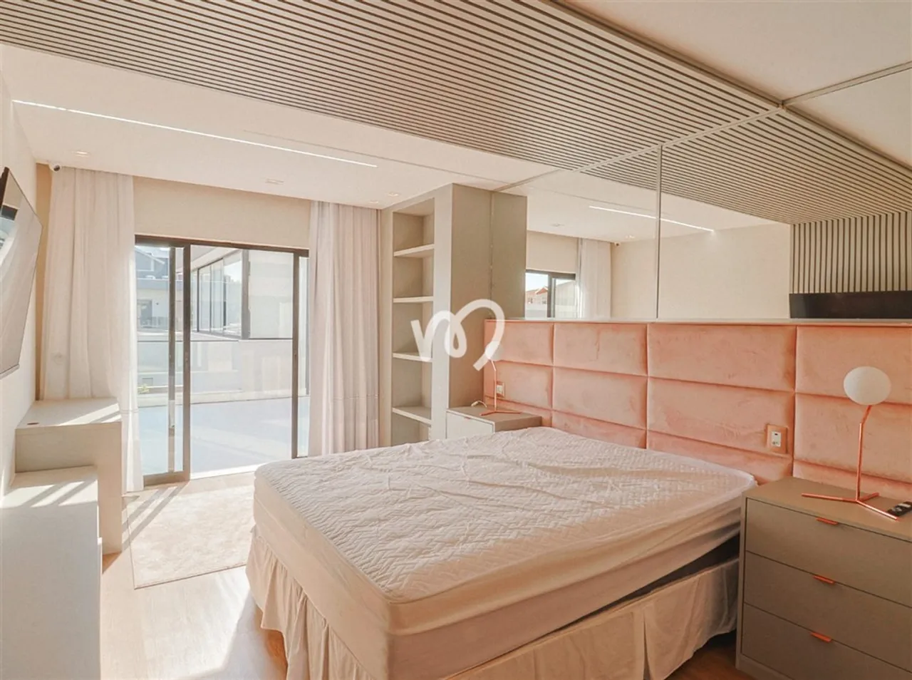 Furnished house with 5 bedrooms and 5 bathrooms — photo 15