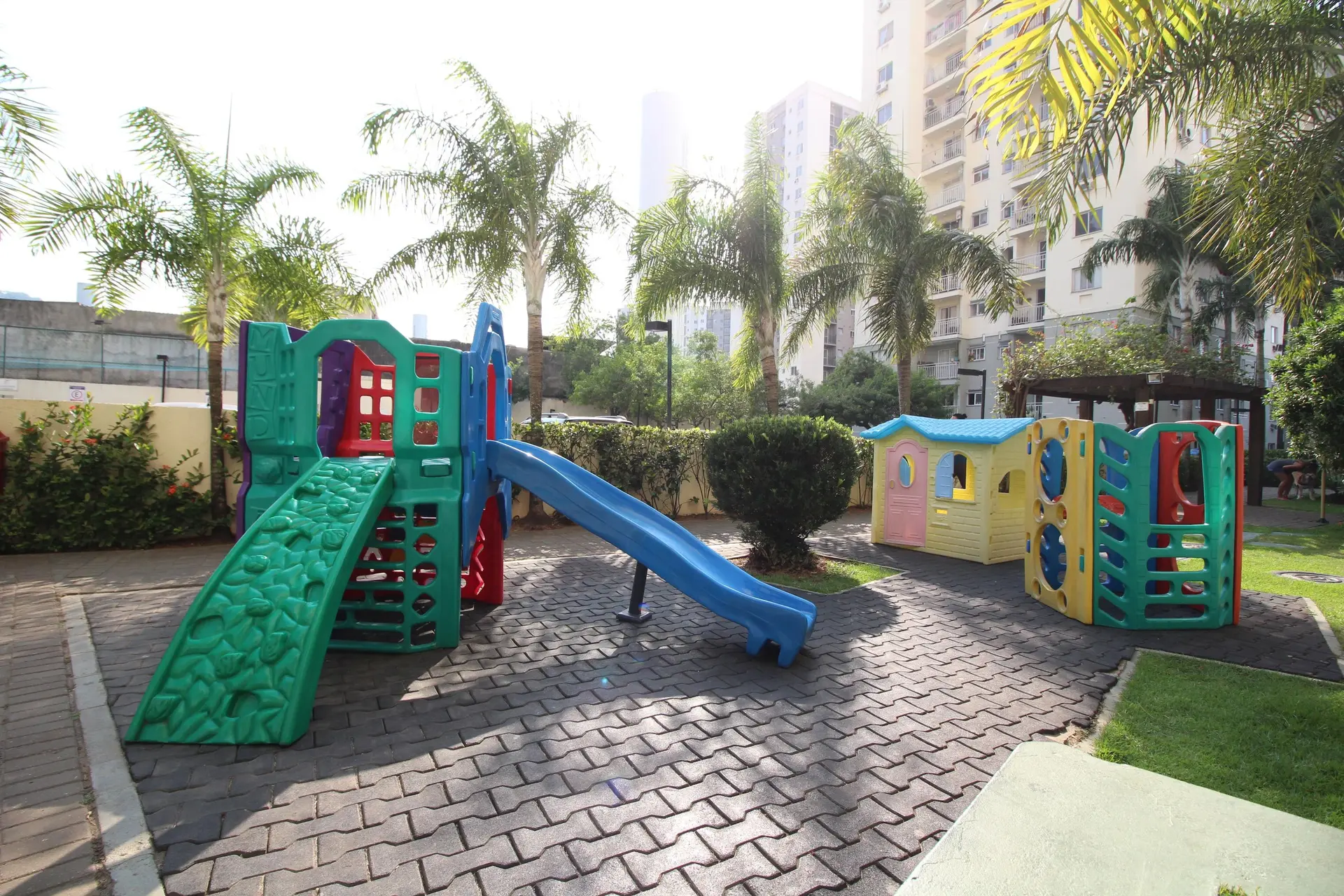 Apartamento mobiliado com 2 quartos e varanda — photo 23