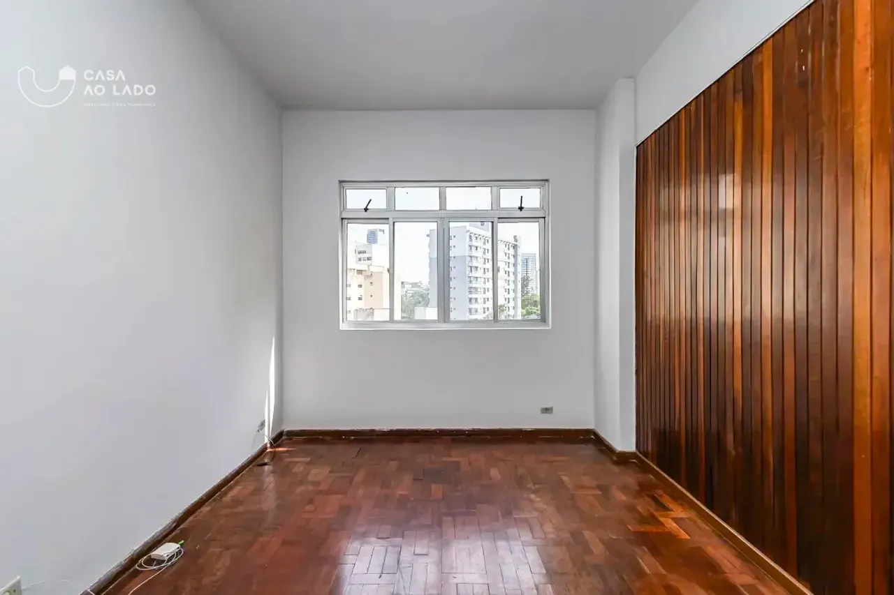 42 m² 1-bedroom apartment with a closed kitchen — photo 2