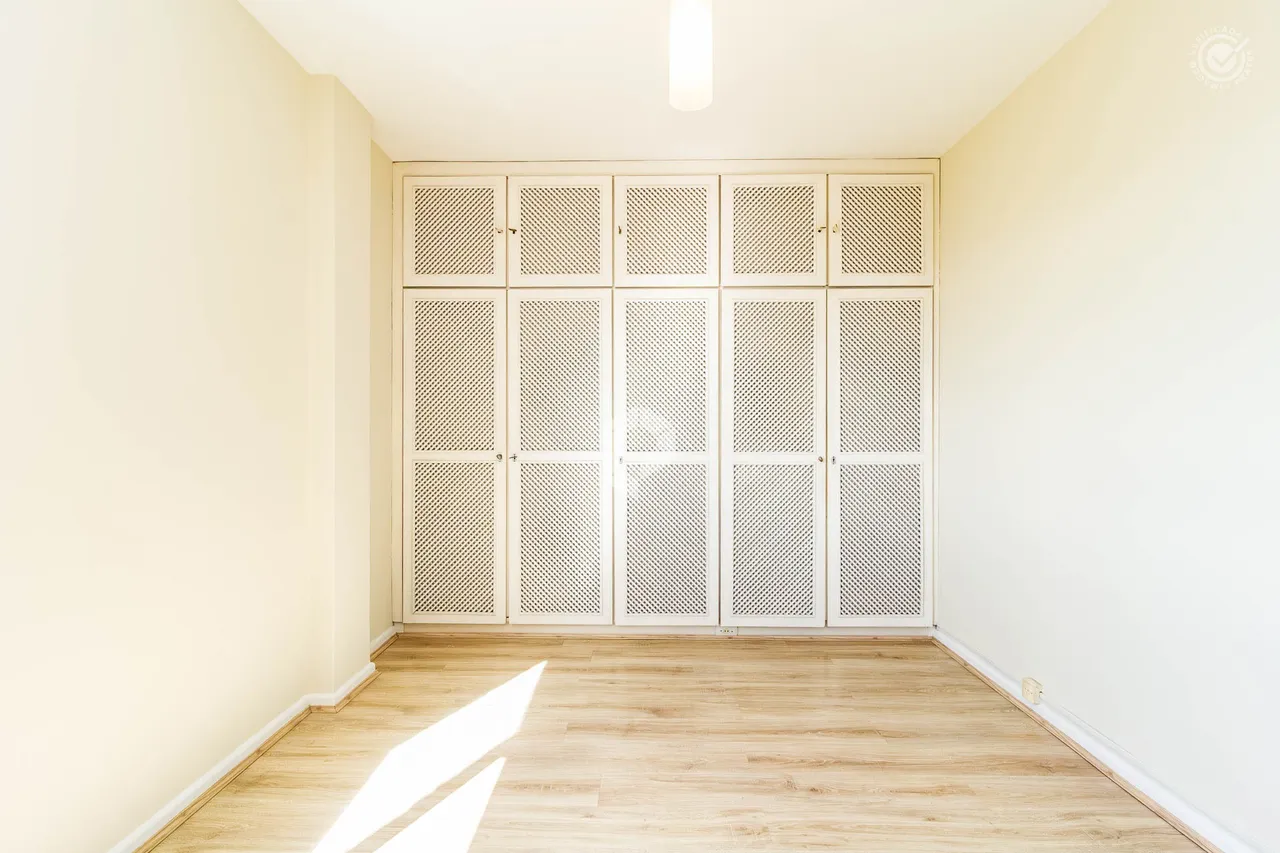 Орендна квартира з 3 спальнями 152 м² і балконом — photo 9