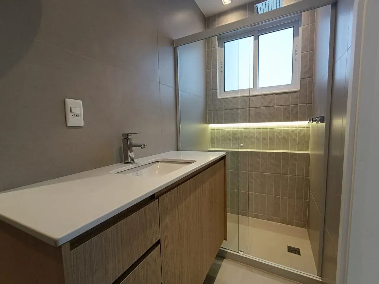 3-bedroom apartment with a walk-in closet in Rio de Janeiro — photo 17