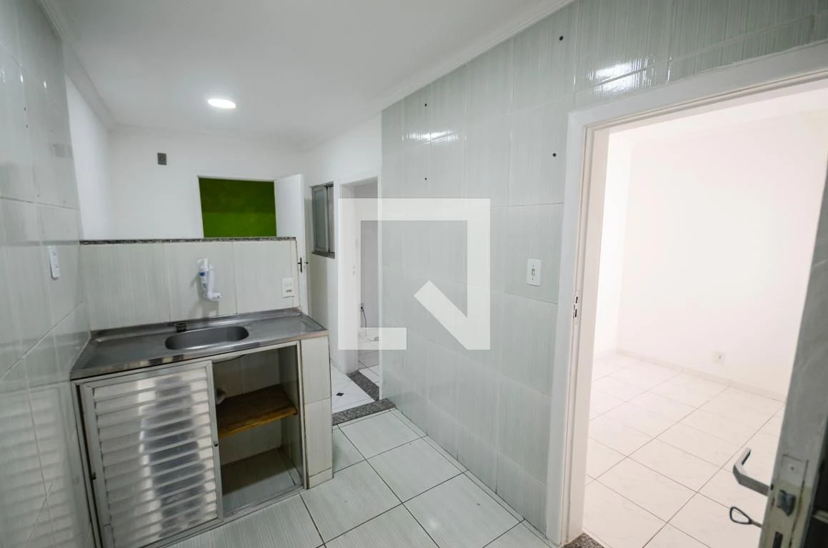 1-bedroom apartment with balcony and no parking — photo 2