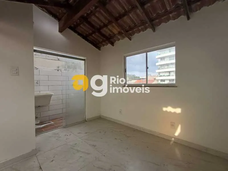2-bedroom apartment with open-plan kitchen and 1 parking spot — photo 6