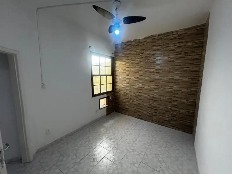 Casa com 3 dormitórios, 1 banheiro e cozinha fechada — photo 10