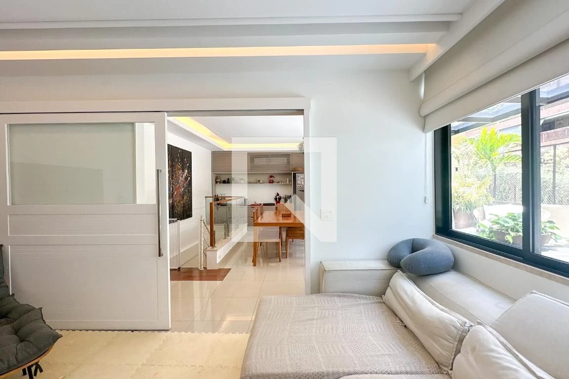 4-bedroom apartment with floor-to-ceiling windows — photo 68