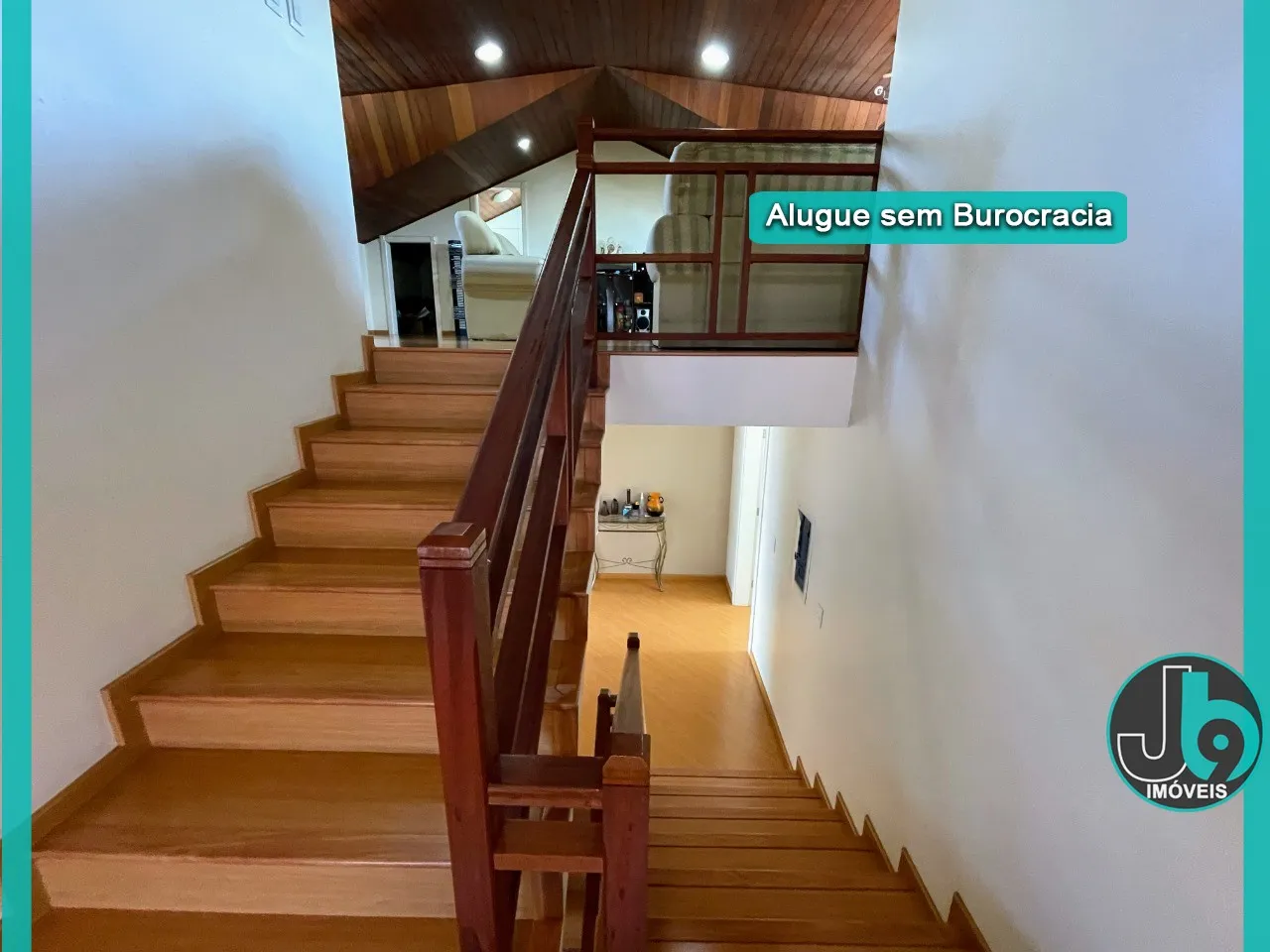 360 m² townhouse with 3 en-suite bedrooms and parking — photo 43