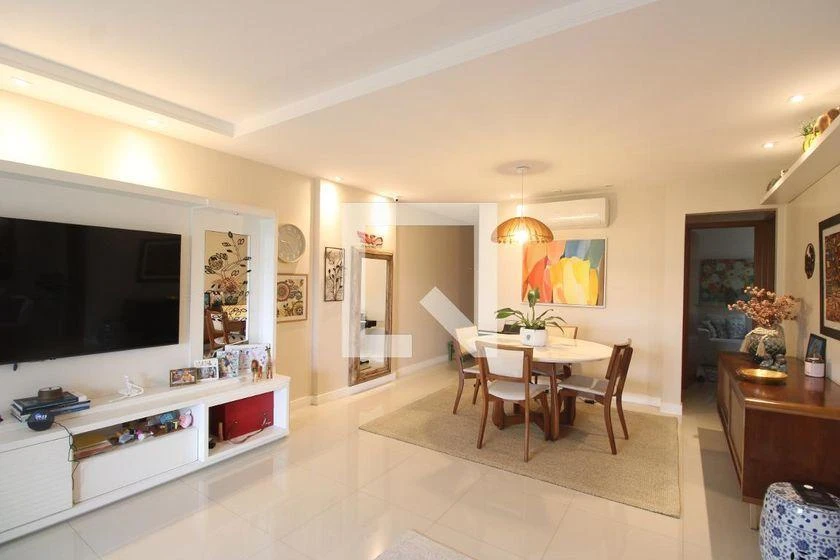 Furnished apartment, 112 m², with a glass-enclosed balcony — photo 6