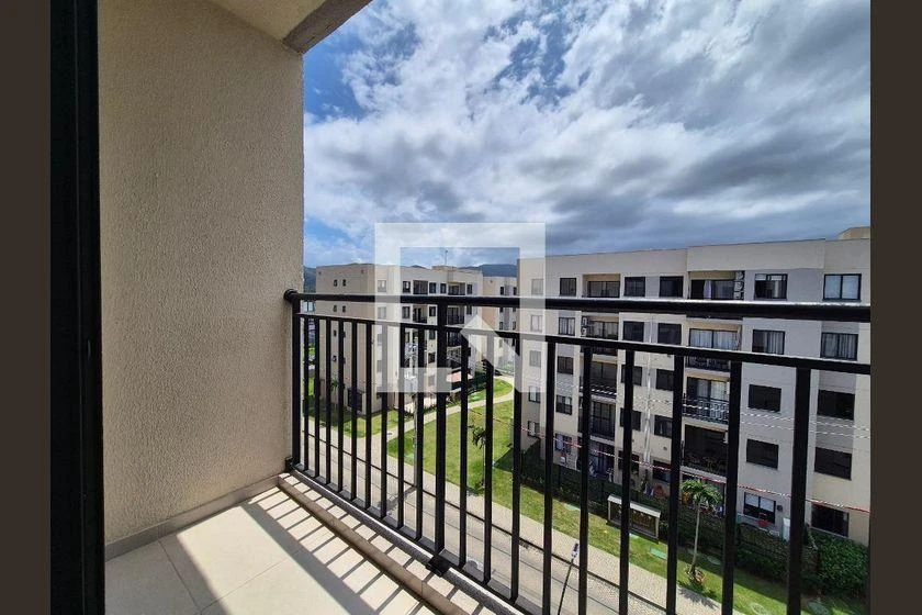 Glass-enclosed balcony in a 2-bedroom apartment, 55 m² — photo 8