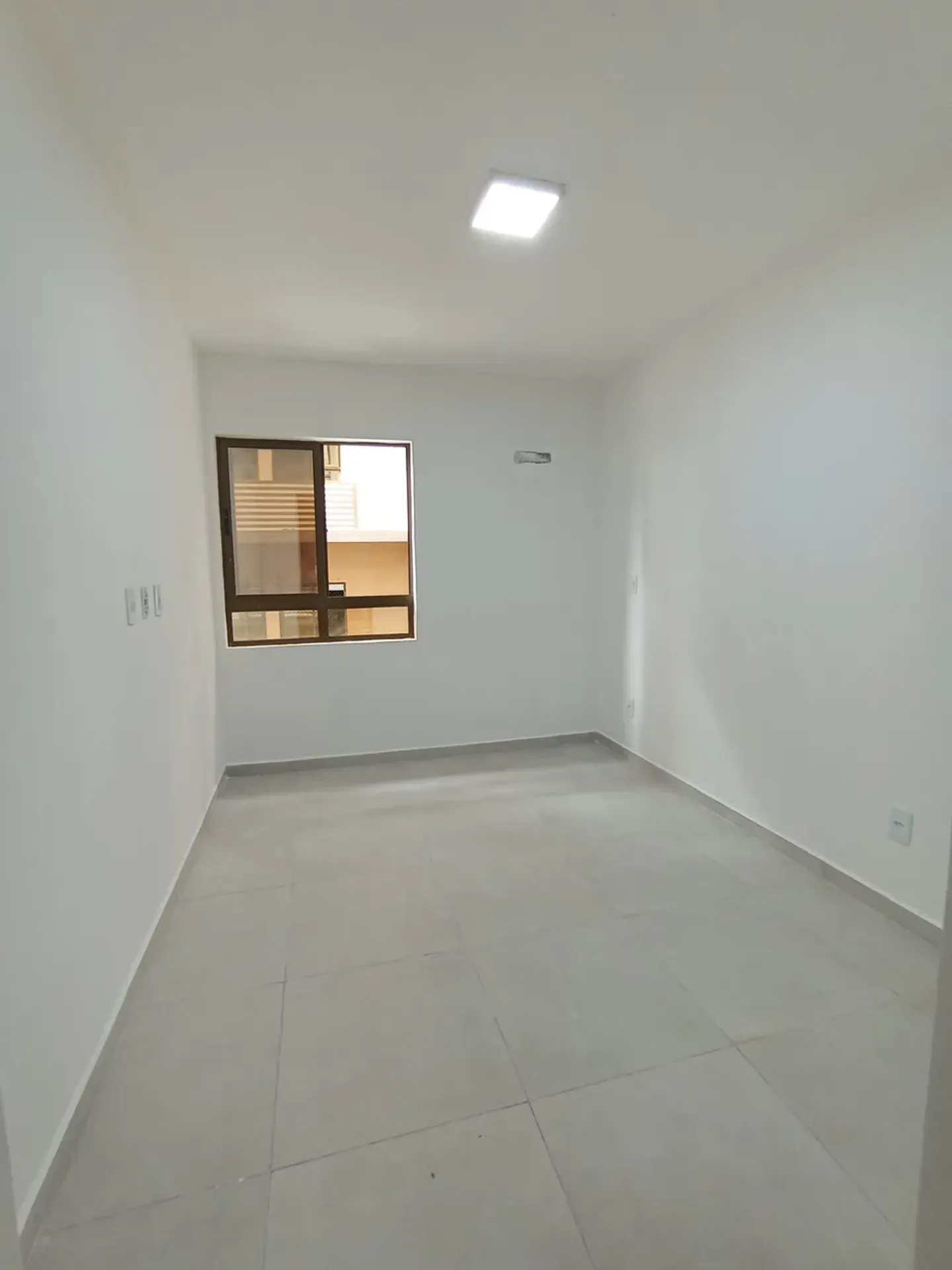 2-bedroom apartment with a suite and a balcony on the 1st floor — photo 9