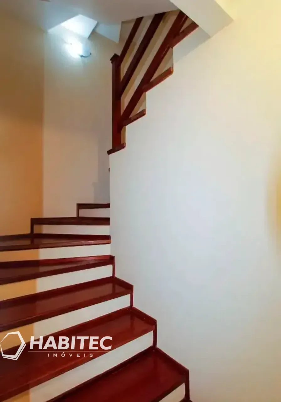 Triplex house with 3 bedrooms and 2 parking spaces 258 m² — photo 4