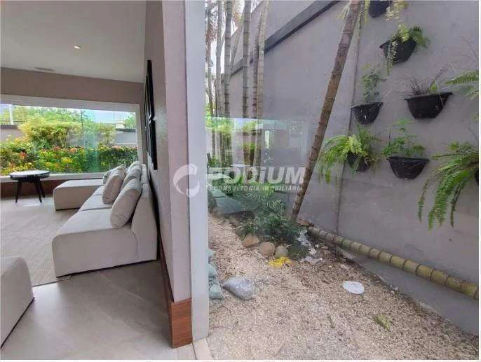 Casa mobiliada com 5 suítes e 13 banheiros — photo 22