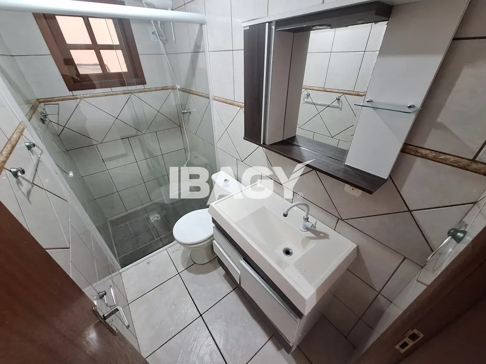 Casa de 3 dormitorios con parrilla de balcón — photo 34