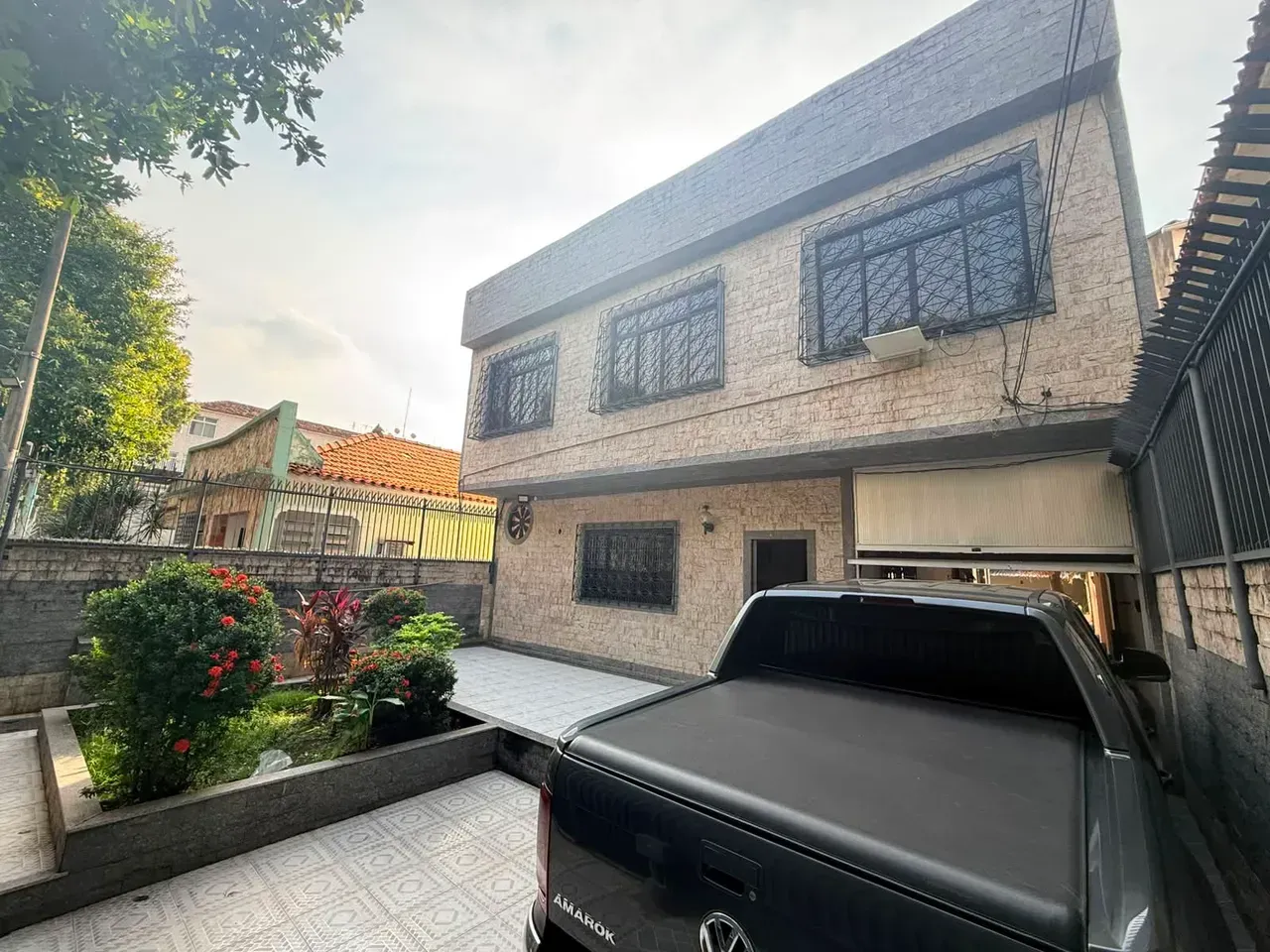 Casa comercial sem mobília com 3 quartos e 4 banheiros — photo 18